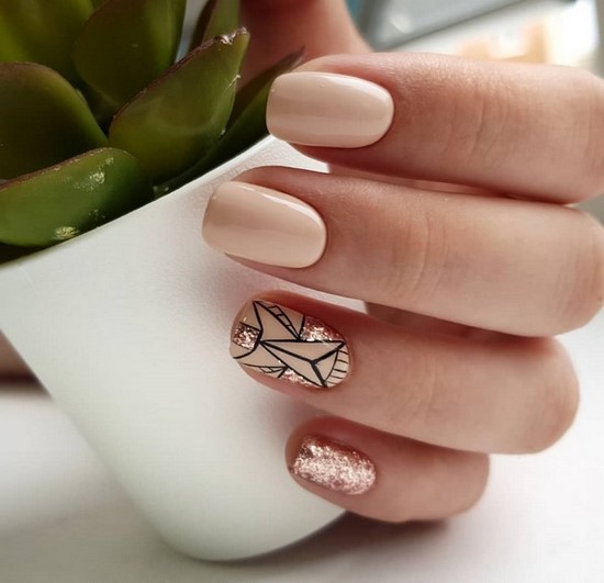 Manucure délicate pour les ongles courts et longs - photos, actualités, idées