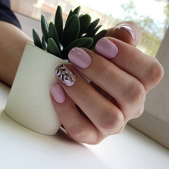 Manucure délicate pour les ongles courts et longs - photos, actualités, idées