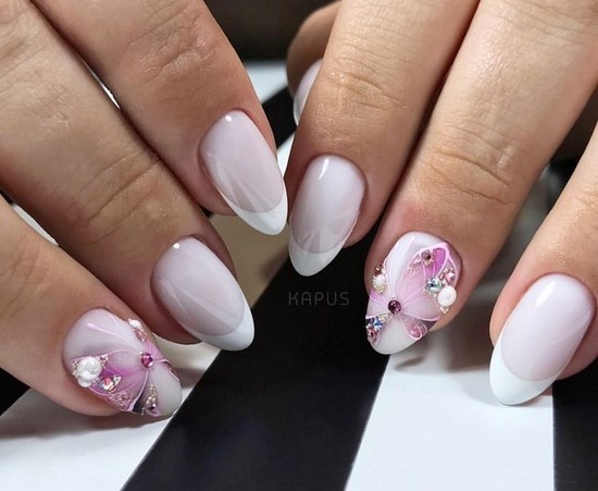 Manucure délicate pour les ongles courts et longs - photos, actualités, idées