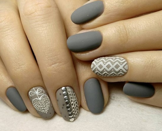 Manucure sombre à la mode - belles photos de l'idée de manucure dans des tons sombres