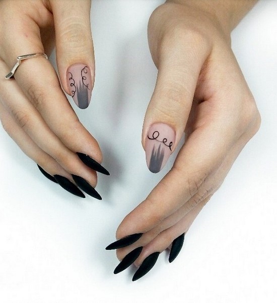 Manucure sombre à la mode - belles photos de l'idée de manucure dans des tons sombres