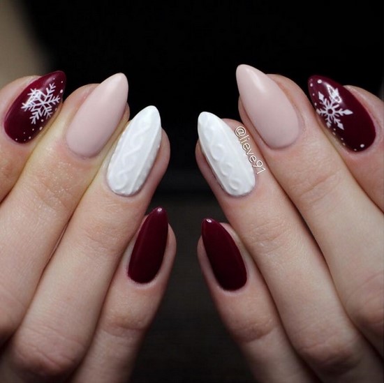 Manucure sombre à la mode - belles photos de l'idée de manucure dans des tons sombres