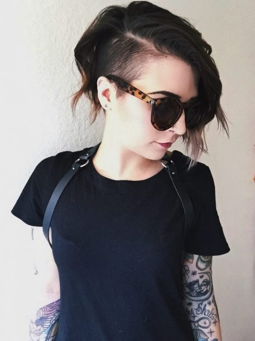 Coupes de cheveux courtes Pixie - coiffures tendance pour les femmes actives