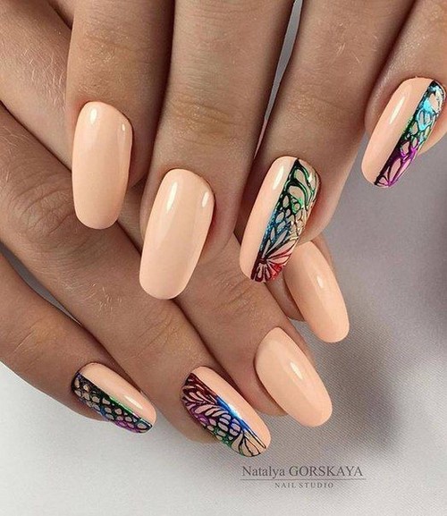 Manucure nue - les meilleures idées pour un design d'ongles à la mode