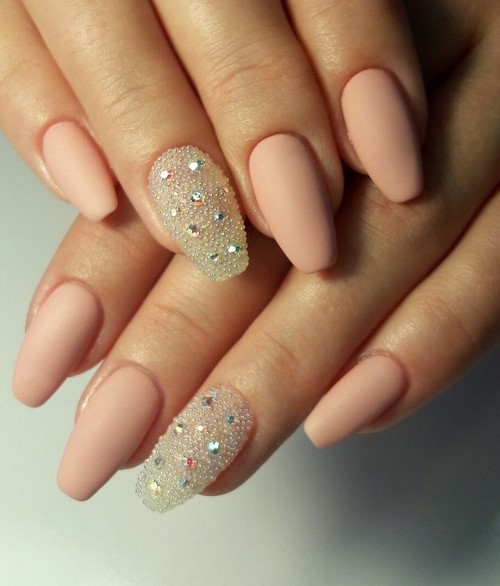 Manucure nue - les meilleures idées pour un design d'ongles à la mode