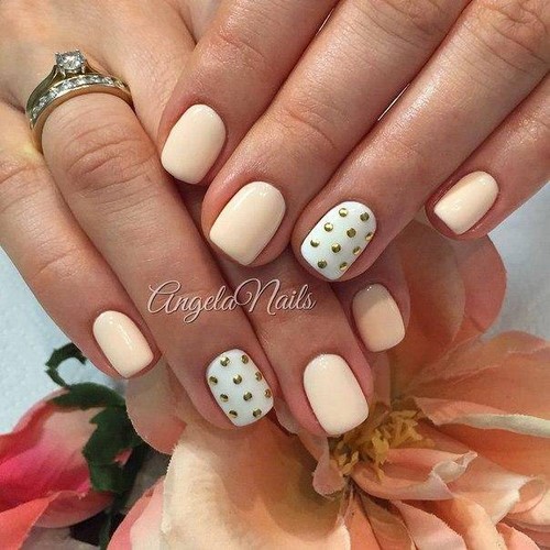 Manucure nue - les meilleures idées pour un design d'ongles à la mode