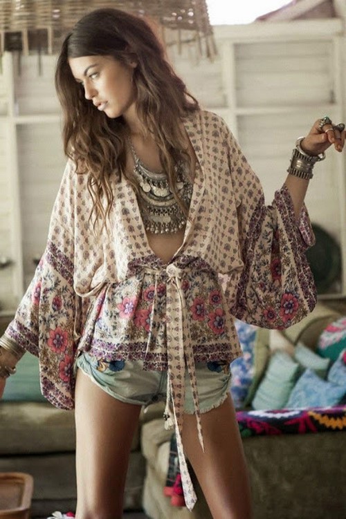 Le style bohème dans les vêtements: des idées inhabituelles sur la façon de s'habiller dans un style bohème