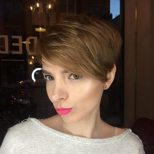 Coupes de cheveux courtes Pixie - coiffures tendance pour les femmes actives