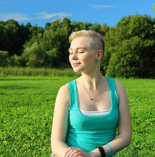 Coupes de cheveux courtes Pixie - coiffures tendance pour les femmes actives