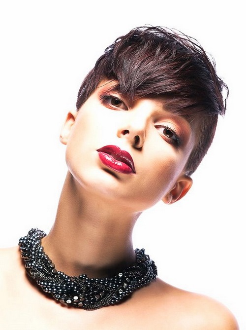 Coupes de cheveux courtes Pixie - coiffures tendance pour les femmes actives