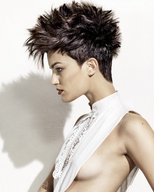 Coupes de cheveux à la mode avec une frange: idées de photos, conseils de stylistes, tendances actuelles