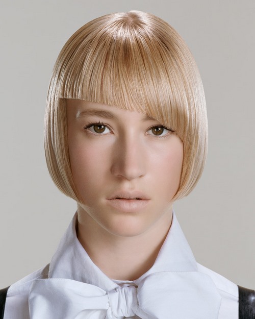 Coupes de cheveux à la mode avec une frange: idées de photos, conseils de stylistes, tendances actuelles