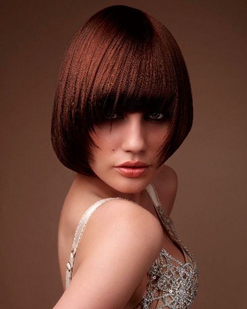 Coupes de cheveux à la mode avec une frange: idées de photos, conseils de stylistes, tendances actuelles