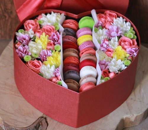 Tendance floristique à la mode: des fleurs à faire soi-même dans une boîte