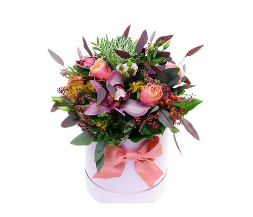 Tendance floristique à la mode: des fleurs à faire soi-même dans une boîte