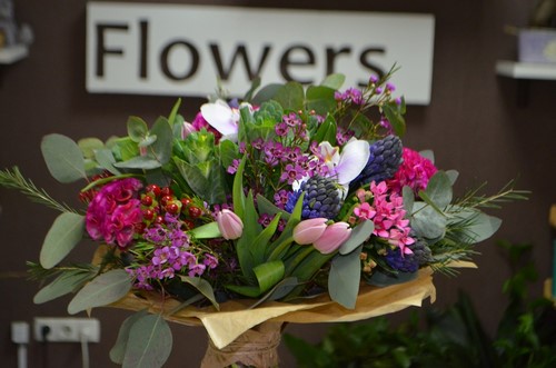 Arrangements floraux: tendances de la mode en floristique, idées d'arrangements floraux