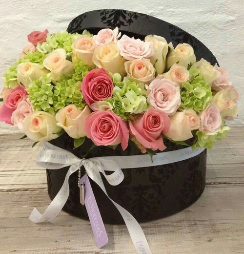 Arrangements floraux: tendances de la mode en floristique, idées d'arrangements floraux