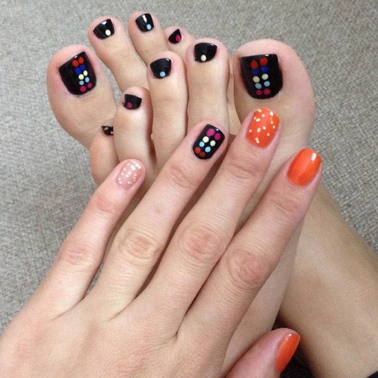 Belle manucure sur les ongles carrés - idées de conception de photos, tendances de la mode