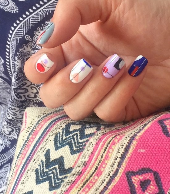 Belle manucure sur les ongles carrés - idées de conception de photos, tendances de la mode