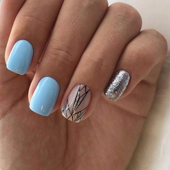 Belle manucure sur les ongles carrés - idées de conception de photos, tendances de la mode