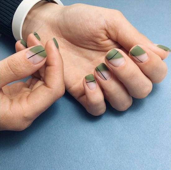 Belle manucure sur les ongles carrés - idées de conception de photos, tendances de la mode