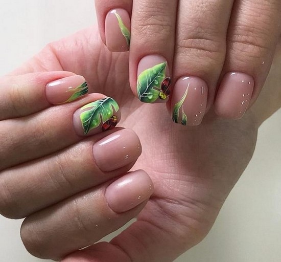 Belle manucure sur les ongles carrés - idées de conception de photos, tendances de la mode