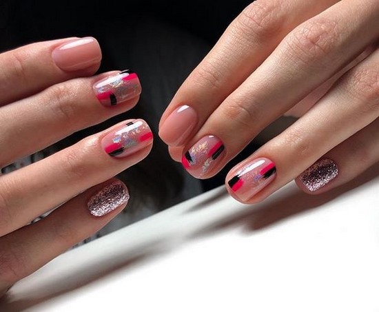 Belle manucure sur les ongles carrés - idées de conception de photos, tendances de la mode