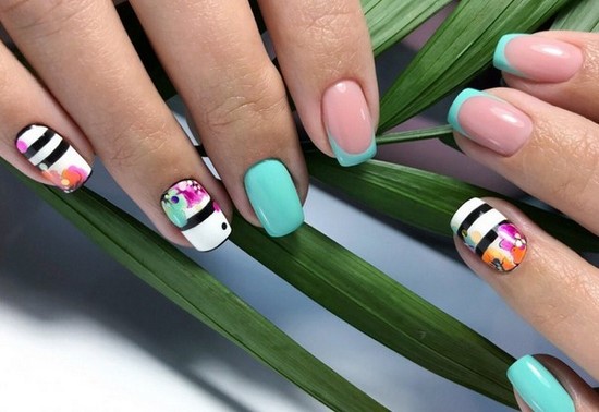 Belle manucure sur les ongles carrés - idées de conception de photos, tendances de la mode