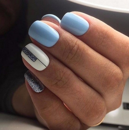 Belle manucure sur les ongles carrés - idées de conception de photos, tendances de la mode