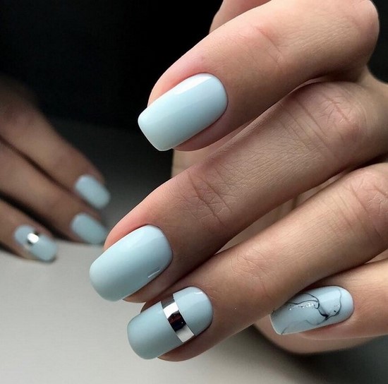 Manucure simple pour les débutants: manucure facile avec un simple vernis dans différentes techniques