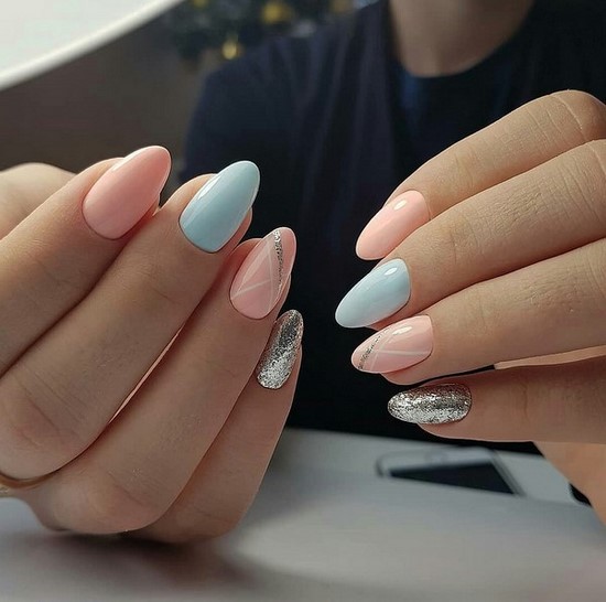 Manucure simple pour les débutants: manucure facile avec un simple vernis dans différentes techniques