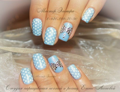 Manucure à la mode aux petits pois: idées et nouveautés photo