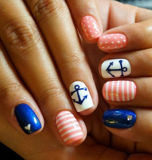 Manucure à la mode aux petits pois: idées et nouveautés photo