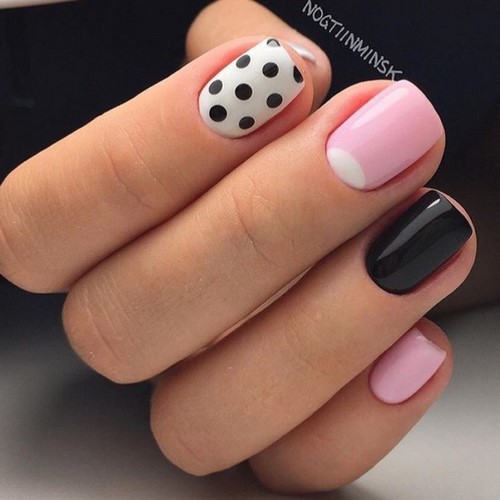 Manucure à la mode aux petits pois: idées et nouveautés photo