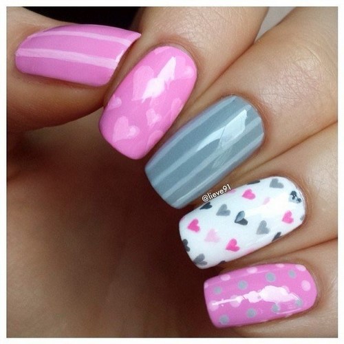 Manucure à la mode aux petits pois: idées et nouveautés photo