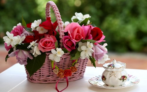 Arrangements floraux: tendances de la mode en floristique, idées d'arrangements floraux