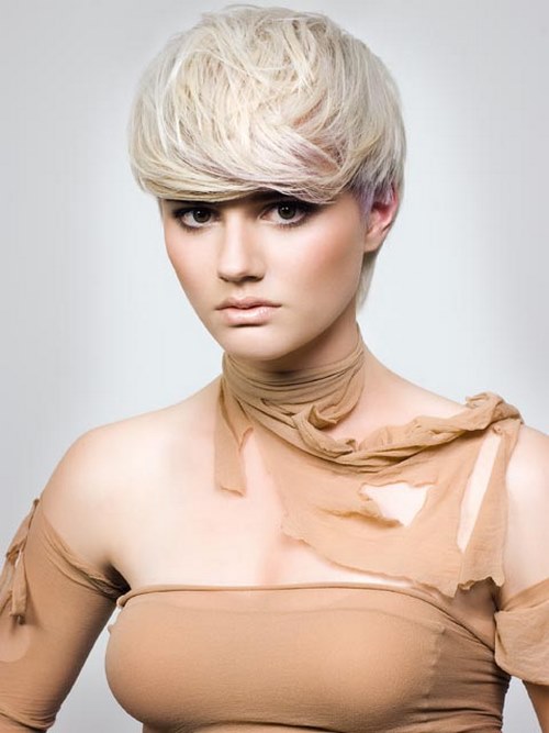 Coupes de cheveux courtes à la mode pour femmes - photos, idées, nouvelles