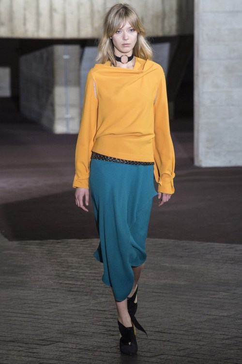 Blouses à la mode pour femmes pour tous les goûts - photos, tendances, idées d'images