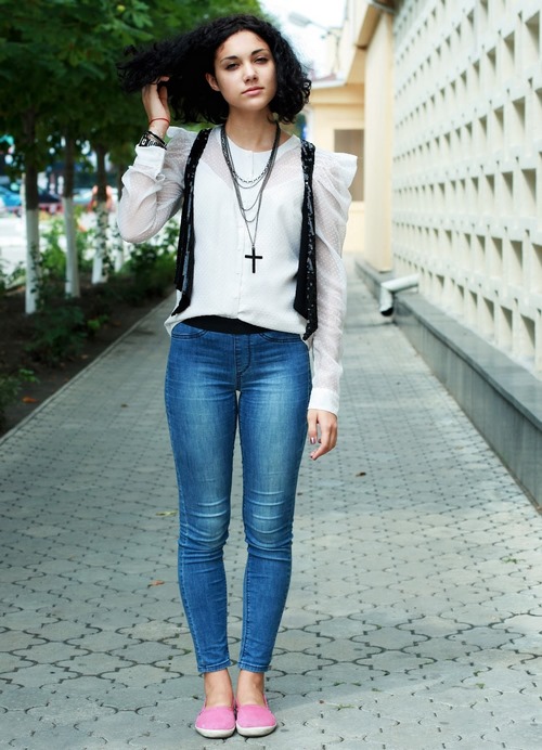 Blouses à la mode pour femmes pour tous les goûts - photos, tendances, idées d'images