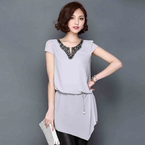 Blouses à la mode pour femmes pour tous les goûts - photos, tendances, idées d'images