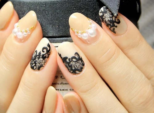 Manucure luxueuse avec dentelle - photos, actualités, idées de motifs