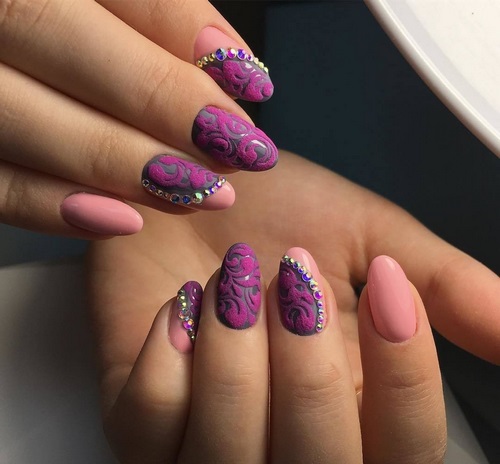 Manucure luxueuse avec dentelle - photos, actualités, idées de motifs