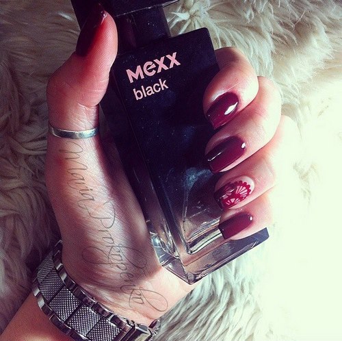 Manucure luxueuse avec dentelle - photos, actualités, idées de motifs