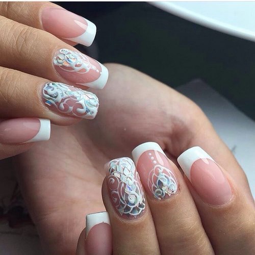 Manucure luxueuse avec dentelle - photos, actualités, idées de motifs