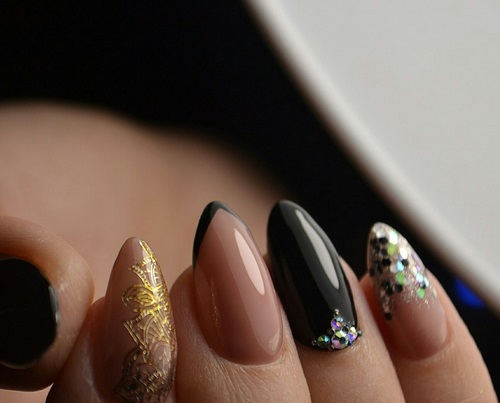 Manucure luxueuse avec dentelle - photos, actualités, idées de motifs