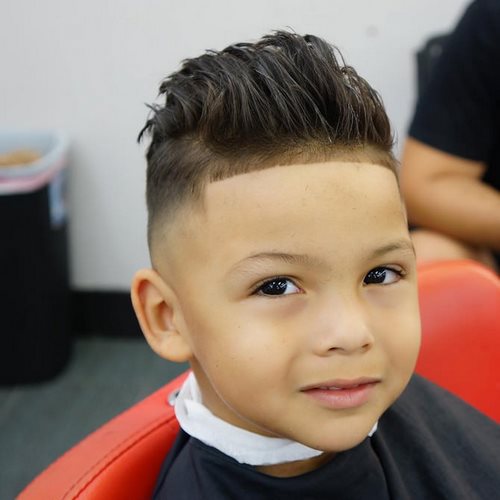 Coupes de cheveux à la mode pour les garçons. Idées de coupes de cheveux photo, tendances, tendances