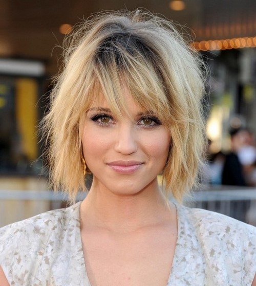 Coupes de cheveux à la mode pour les cheveux moyens - photos, tendances, idées de style