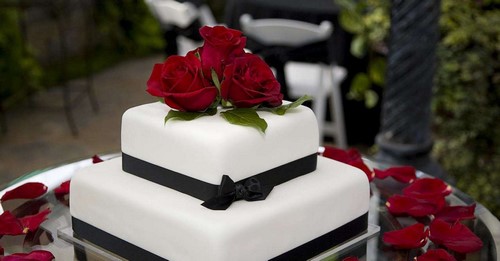 Beaux gâteaux d'anniversaire. De superbes photos d'idées de décoration de gâteaux