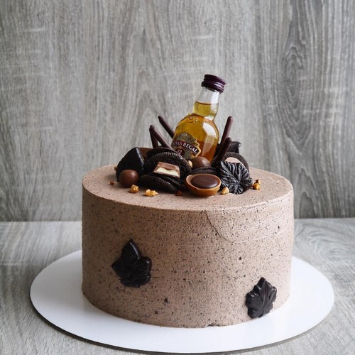 Beaux gâteaux d'anniversaire. De superbes photos d'idées de décoration de gâteaux