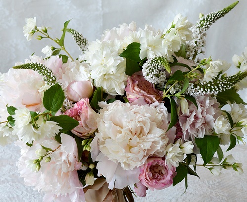 Les plus beaux bouquets de pivoines: design, tendances florales, idées de design